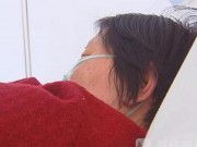 Tin tức - Phẫn nộ con trai đánh mẹ đẻ già yếu gãy 11 xương sườn, thủng màng nhĩ