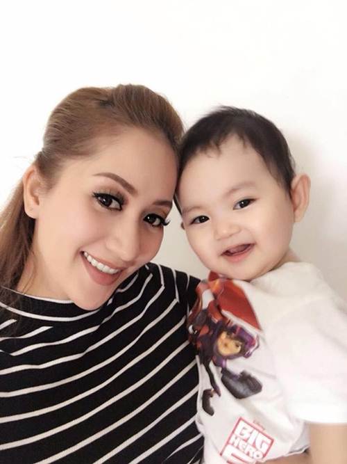 Những tiểu công chúa, hoàng tử nhí trong showbiz Việt còn amp;#34;hotamp;#34; hơn cả bố mẹ - 12