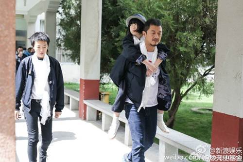 Cách chăm con bị bệnh tật của hai amp;#34;ông bố quốc dânamp;#34; khiến ai cũng nghẹn ngào - 3