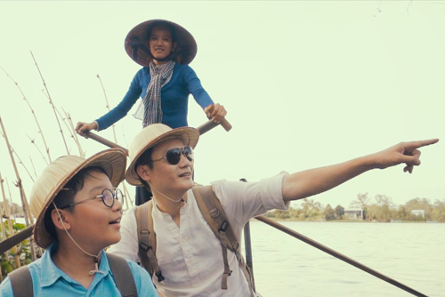 Vợ Hoàng Bách hạnh phúc bên chồng và con trai sau thời gian dài xa cách - 10