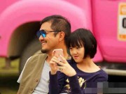 Làm mẹ - Cách chăm con bị bệnh tật của hai "ông bố quốc dân" khiến ai cũng nghẹn ngào