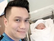 Làng sao - Việt Anh "Chạy án" khoe ảnh bên con trai kháu khỉnh mới chào đời