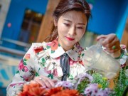 Làm đẹp - Vì sao chỉ với 1 bức ảnh, bà mẹ U50 lập tức nổi tiếng?