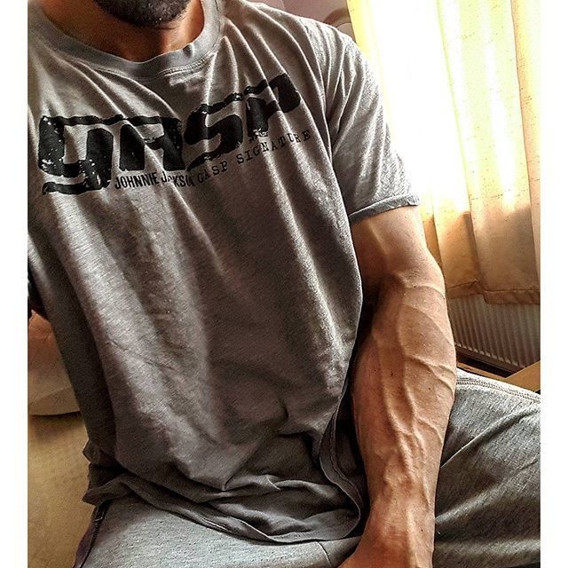 10 điểm cuốn hút của đàn ông mà phụ nữ khó cưỡng lại được - 1