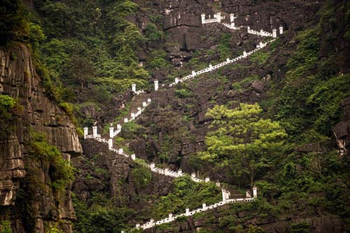 Ngỡ ngàng ngắm vẻ đẹp amp;#34;huyền thoạiamp;#34; của Ninh Bình - Tràng An - 5