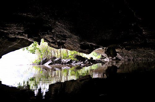 Ngỡ ngàng ngắm vẻ đẹp amp;#34;huyền thoạiamp;#34; của Ninh Bình - Tràng An - 4