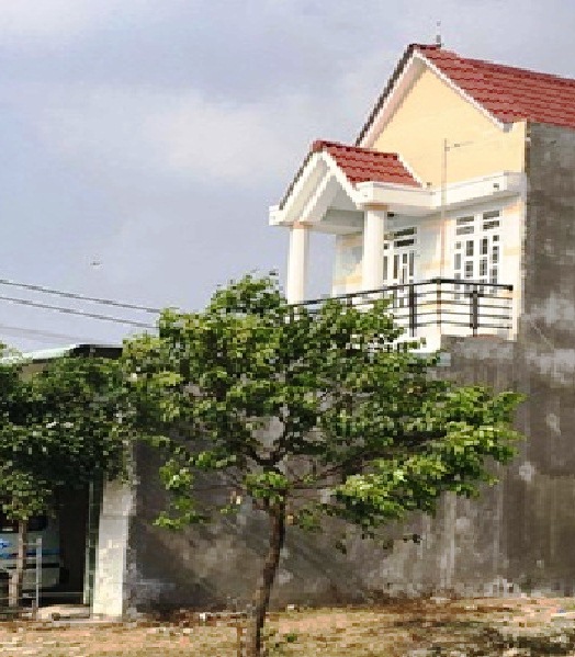 Con trai 10 tuổi hoảng sợ phát hiện bố treo cổ, mẹ chết trong phòng ngủ - 1