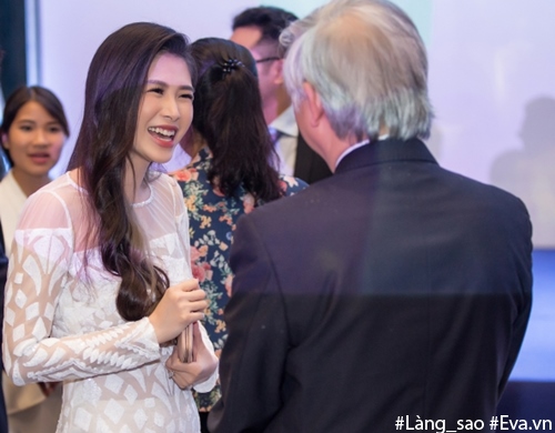 Bà xã Đăng Khôi vẫn rạng rỡ dù lẻ bóng tham gia sự kiện - 7