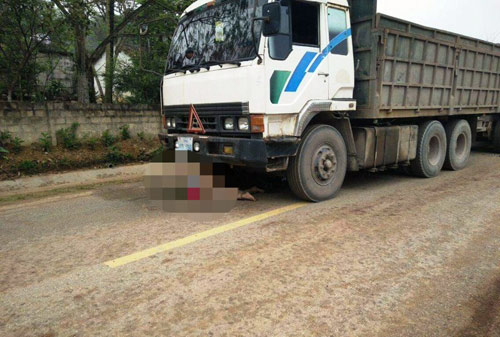 Tin tức 24h nổi bật: Bé sơ sinh ngủ giữa đống tiền, lý do khiến ai cũng ngao ngán - 3