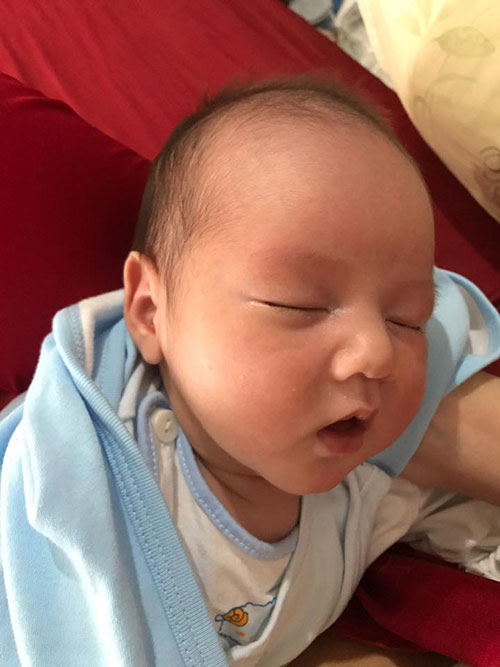 Lần thứ 4 mang thai, mẹ U30 Hà Nội vẫn không chịu amp;#34;bớt xinhamp;#34; khi lên bàn đẻ - 3