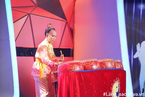 Người bí ẩn tập 1: Trấn Thành và các nghệ sĩ đồng loạt bái phục amp;#34;Thần điêu đại hiệpamp;#34; Việt Nam - 7