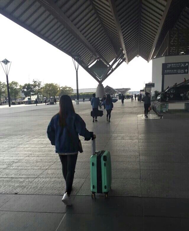 amp;#34;Sự tíchamp;#34; một chiếc áo 2 số phận khiến bao trai thanh gái tú tủi thân từ đây mà ra! - 2