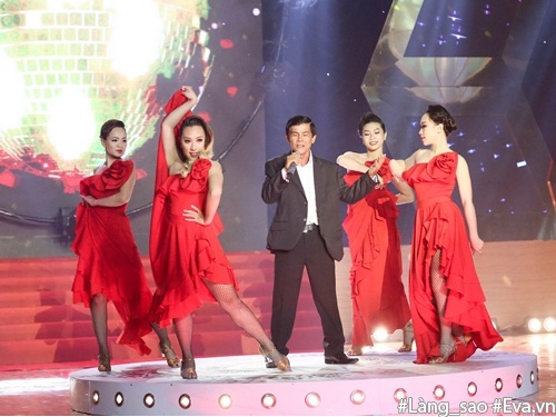 amp;#34;Nàng thơamp;#34; đầu tiên trong đời Ngọc Sơn bất ngờ khi được lợp lại mái căn nhà dột nát - 17