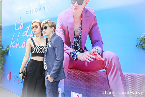 Phương Trinh Jolie eo thon, ngực đầy, tình tứ bên amp;#34;trai đẹpamp;#34; Chi Dân - 3