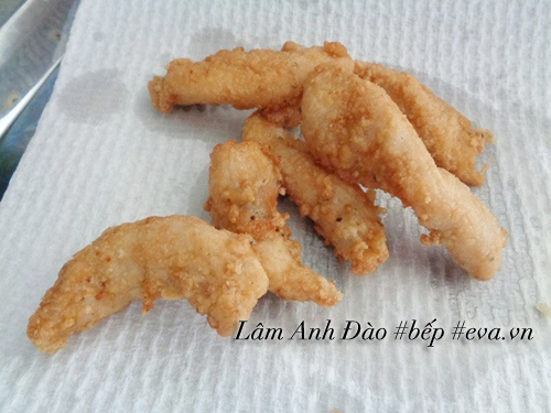 Thịt gà chiên giòn xóc gạo rang thơm bùi, lạ miệng - 7