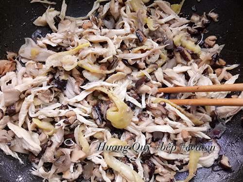 Xôi gà nấm hương dẻo thơm đón ngày mới - 8