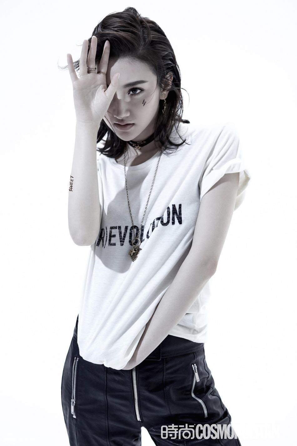 Diễn viên bị ném đá nhất phim Kong đẹp amp;#34;thách thứcamp;#34; trên tạp chí - 6