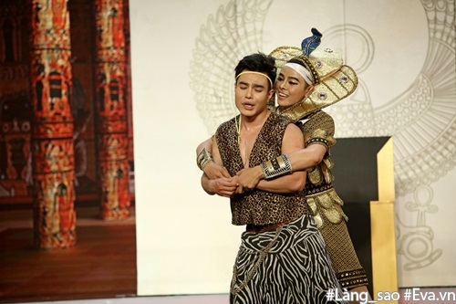 Việt Trinh – Lý Hùng cười ngất khi 2 thí sinh nam ôm hôn nhau trên sân khấu - 4