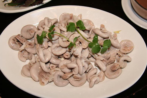 Vụ 8 người cấp cứu vì ngộ độc: Nguy hiểm khôn lường từ món lòng lợn để qua đêm - 1