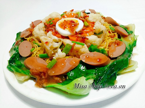 Mì xào giòn cho bữa sáng thật ngon - 9