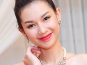 Làng sao - Quỳnh Chi: “Không ai tin tôi trắng tay, không lấy bất cứ thứ gì của nhà chồng sau ly hôn"