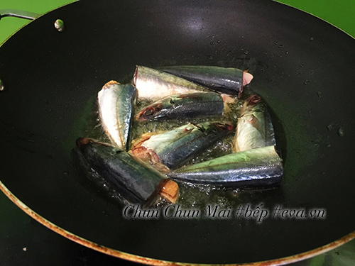 Cá nục kho cà chua đậm đà đưa cơm - 5