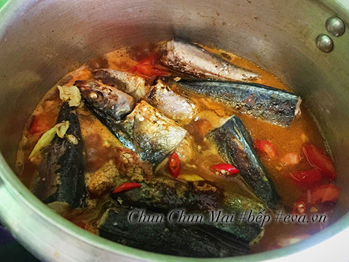 Cá nục kho cà chua đậm đà đưa cơm - 7