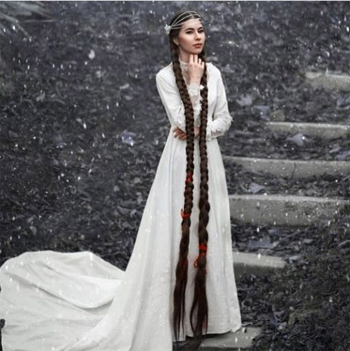 Hé lộ cuộc sống chăn gối 2 nàng công chúa tóc mây ngoài đời thực - 1