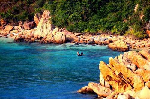 Hè này, đến Bình Ba ăn tôm hùm amp;#34;ngập mồmamp;#34;, tắm biển hoang sơ nơi nhiều người còn chưa biết đến - 2