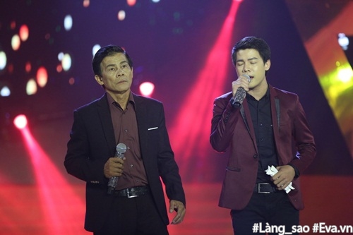 Thu Phương ôm chặt anh ruột trên sân khấu trong màn song ca tình tứ - 7