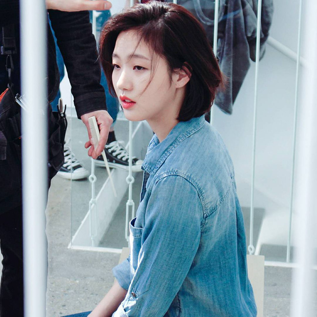 Bị chê là nữ chính xấu xí, Kim Go Eun gây bất ngờ vì ảnh hậu trường quá đẹp - 7
