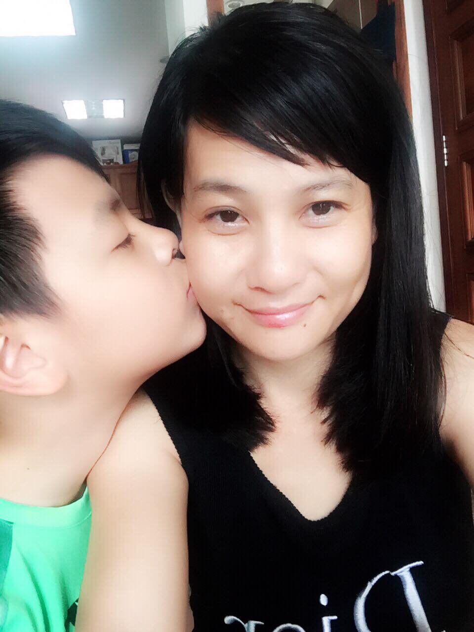 Nghệ sĩ Cát Phượng đau xót xin lỗi con trai, cho biết thần kinh của bé rất yếu - 1