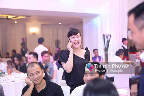 Người yêu Công Lý ân cần hỏi han Thảo Vân trong đám cưới MC Thành Trung - 7