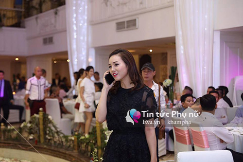 Người yêu Công Lý ân cần hỏi han Thảo Vân trong đám cưới MC Thành Trung - 10