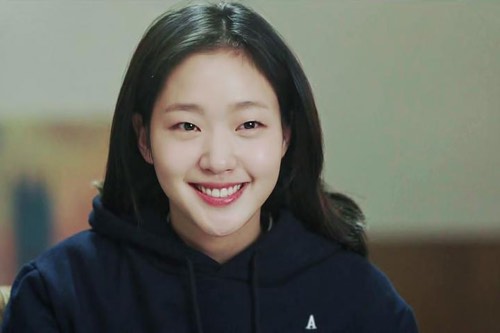 3 mỹ nhân mang vẻ đẹp lạ, phá vỡ mọi chuẩn mực của phụ nữ Hàn Quốc