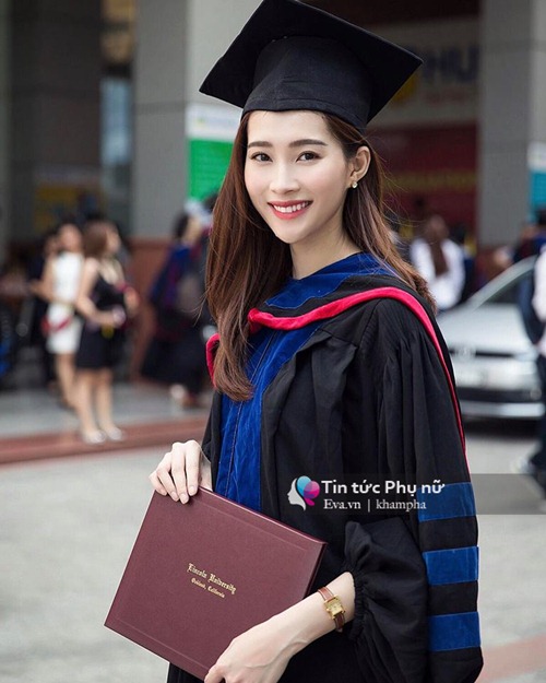 HH Thu Thảo kể chuyện quá khứ trong ngày nhận bằng tốt nghiệp Đại học - 1