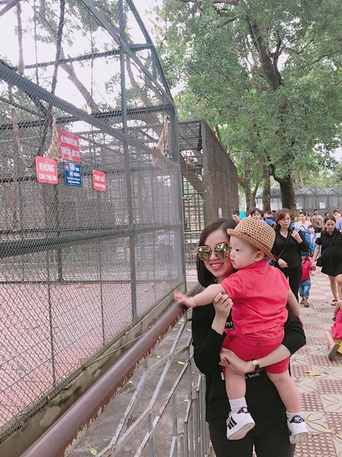 Mẹ con Ly Kute ấm áp, vui tươi bên nhau trong sinh nhật bé tròn 1 tuổi - 3