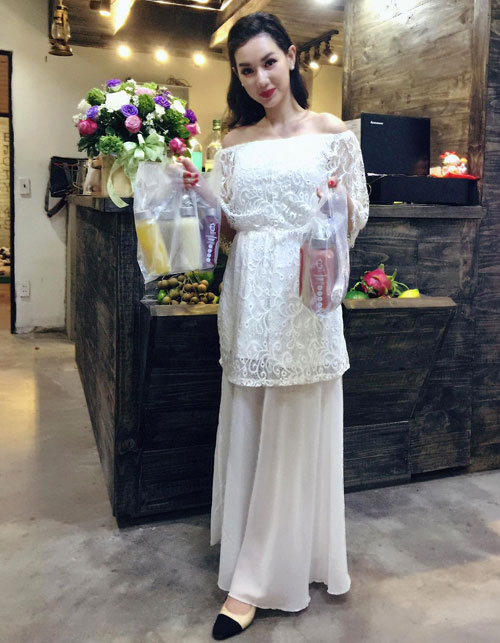 Thời trang sao Việt xấu tuần qua: Thu Minh lại quay trở về với style amp;#34;o épamp;#34; vòng 1 - 5