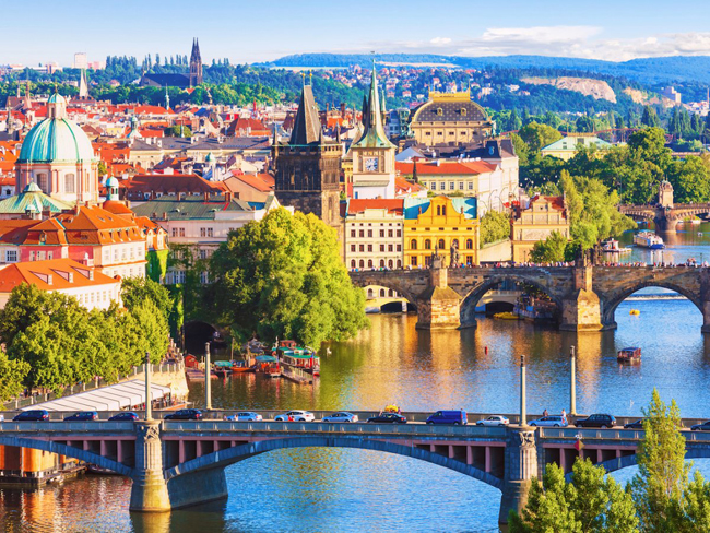 20. Prague, Cộng hòa Séc: 5.81 triệu lượt khách trong năm 2016.
