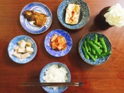 Bếp Eva - 8x chia sẻ những mâm cơm chiều chế biến nhanh nhưng vô cùng bắt mắt