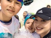 Làng sao - Sao Việt 24h qua: Hai con Jennifer Phạm đáng yêu khi đùa nghịch với bong bóng bên mẹ