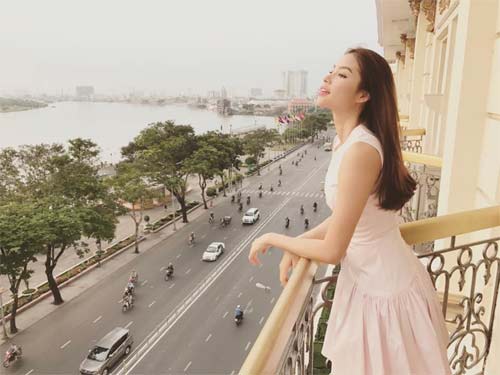 Sao Việt 24h qua: Hai con Jennifer Phạm đáng yêu khi đùa nghịch với bong bóng bên mẹ - 12