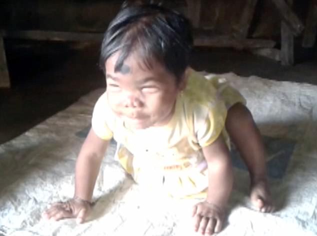 Cuộc đời kì lạ của những đứa trẻ sinh ra được tôn thờ là amp;#34;thần sốngamp;#34; - 2