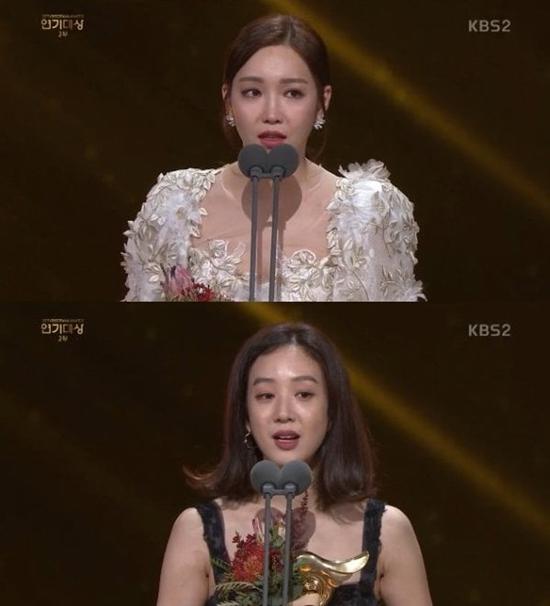 Song Hye Kyo bận rộn, Song Joong Ki xuất hiện lẻ loi nhưng vẫn vui vẻ cảm ơn amp;#34;bà mốiamp;#34; - 8