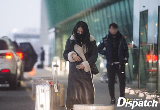 Bất ngờ khi cặp đôi mở màn cho năm 2018 chính là G-Dragon và bạn gái mới - 4