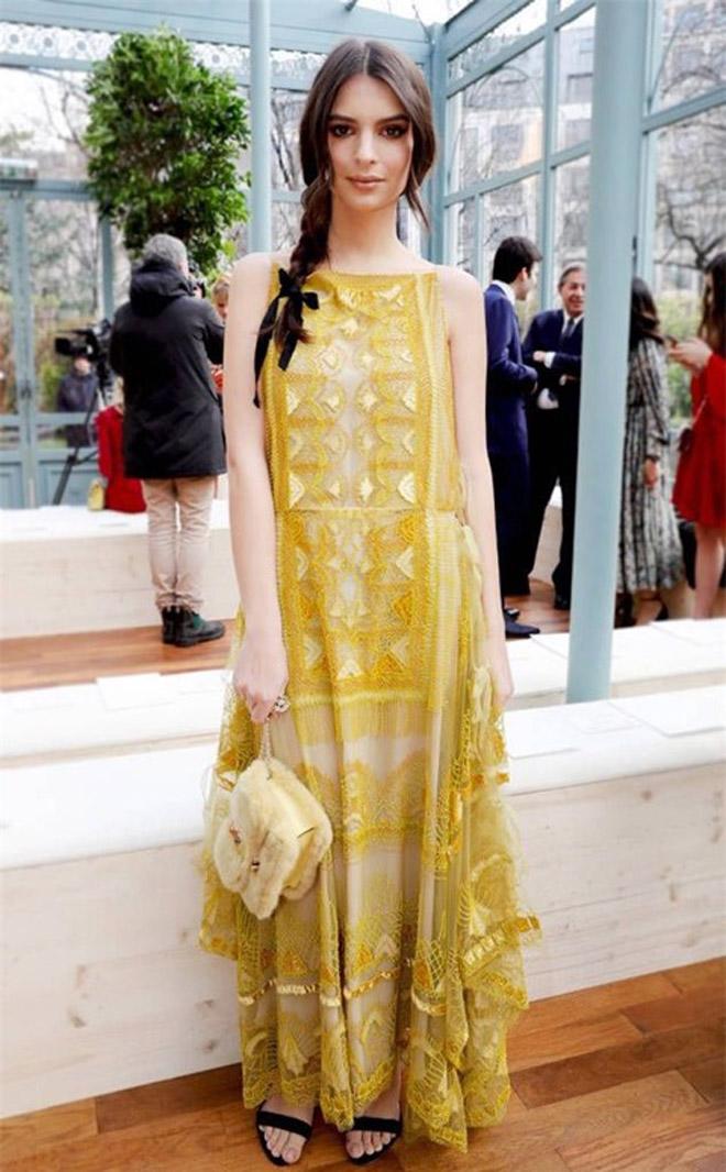 Đầu năm, khéo mặc như Thu Thảo, Dương Trương Thiên Lý để hút may mắn ầm ầm! - 4