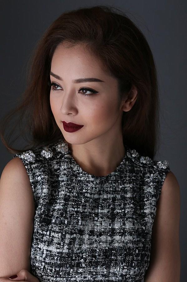Đây chính là những mỹ nhân kẻ mi dưới đẹp nhất showbiz Việt - 7