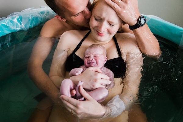 Đầu năm, cùng ngắm lại những bức ảnh sinh nở xuất sắc nhất - 18