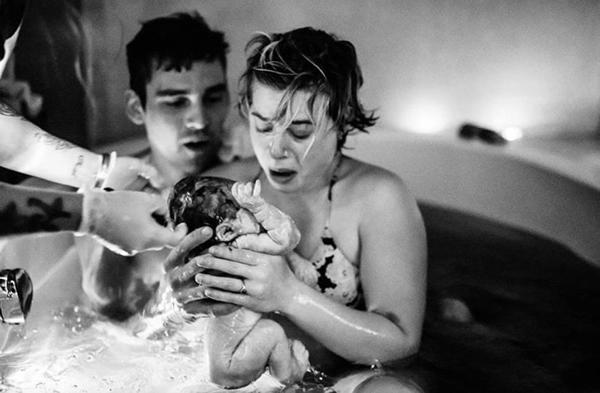 Đầu năm, cùng ngắm lại những bức ảnh sinh nở xuất sắc nhất - 7