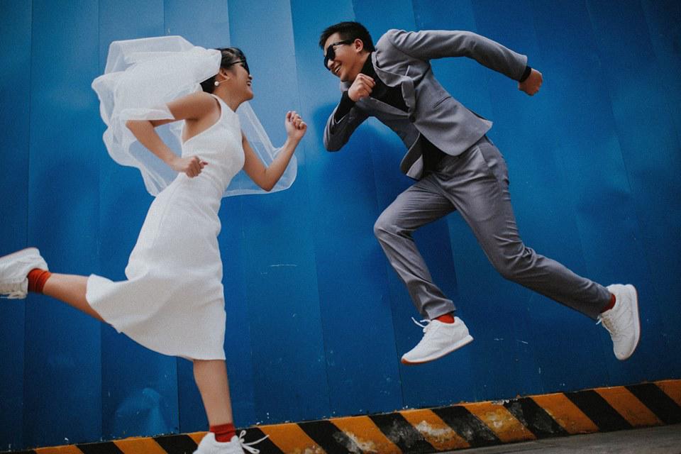 “Ông chú ế” tỏ tình chớp nhoáng giữa rạp chiếu phim, tán được vợ trẻ hơn chục tuổi - 5